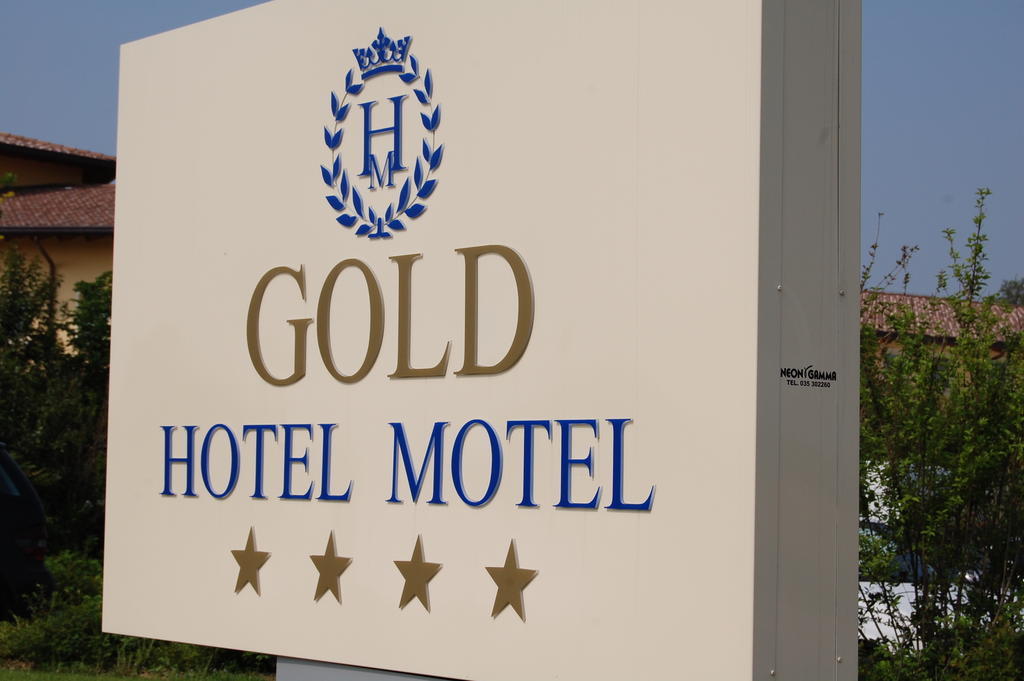 Hotel Motel Gold Calcinate Kültér fotó